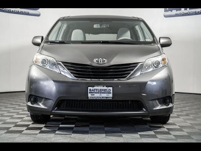 2013 Toyota Sienna LE