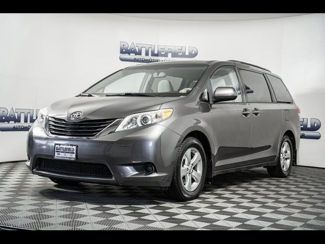 2013 Toyota Sienna LE