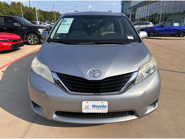 2013 Toyota Sienna LE