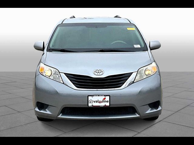 2013 Toyota Sienna LE