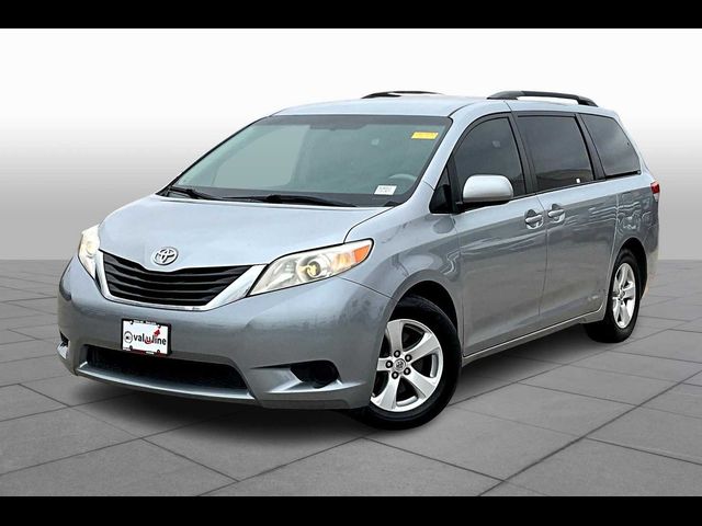 2013 Toyota Sienna LE