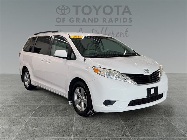 2013 Toyota Sienna LE