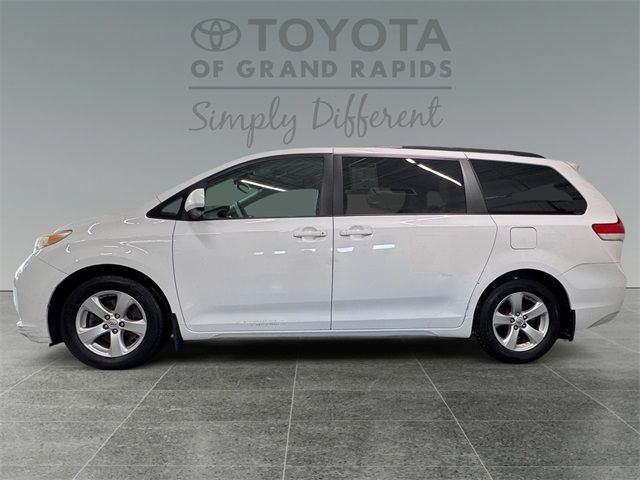 2013 Toyota Sienna LE