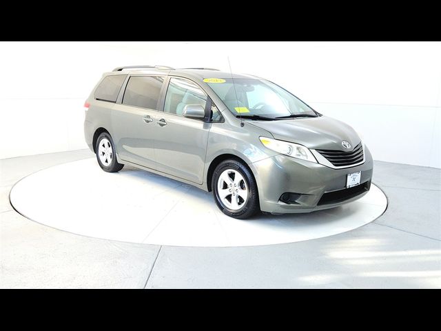 2013 Toyota Sienna LE