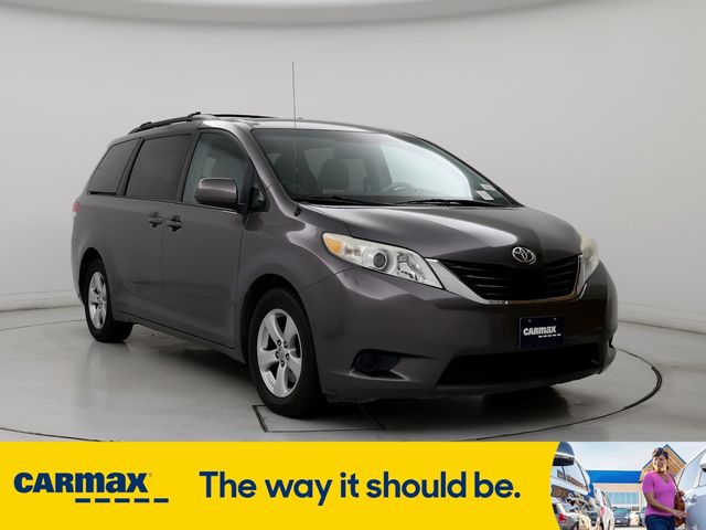 2013 Toyota Sienna LE