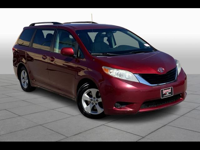 2013 Toyota Sienna LE