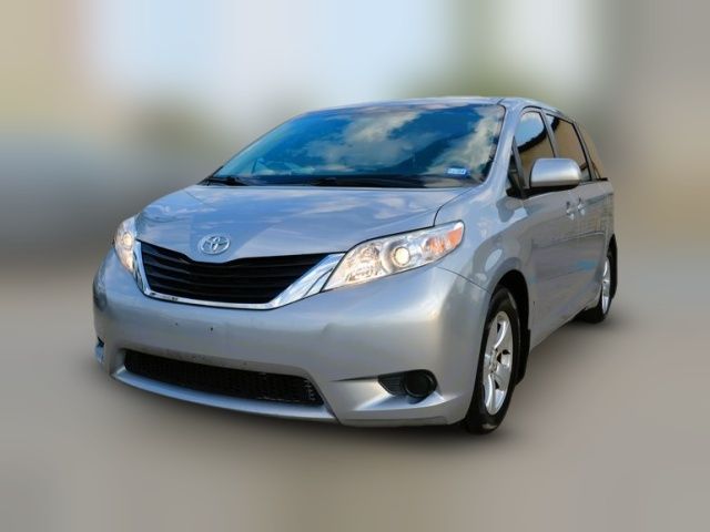 2013 Toyota Sienna 