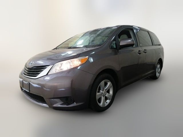 2013 Toyota Sienna LE