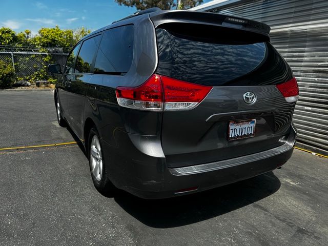 2013 Toyota Sienna LE