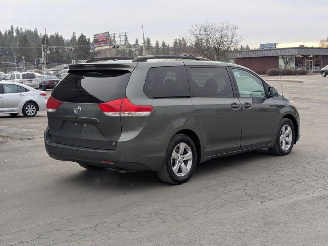 2013 Toyota Sienna LE