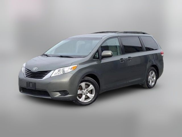 2013 Toyota Sienna LE