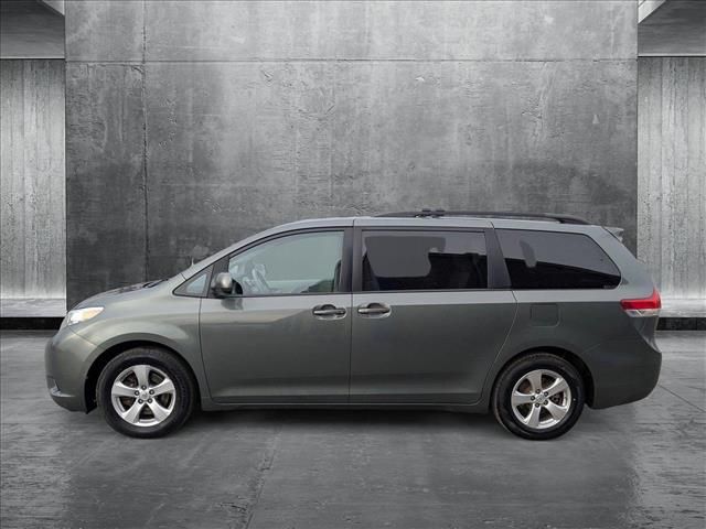 2013 Toyota Sienna LE