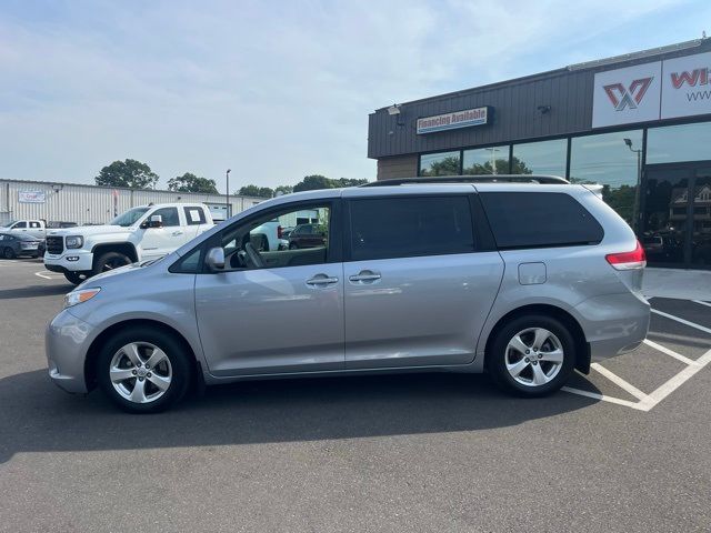 2013 Toyota Sienna LE