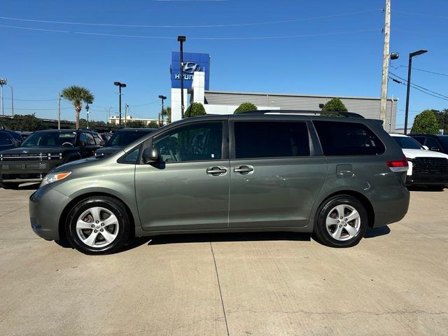 2013 Toyota Sienna LE