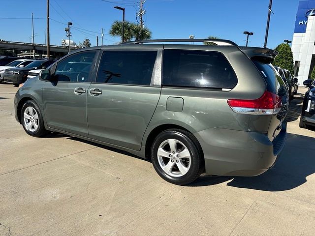 2013 Toyota Sienna LE