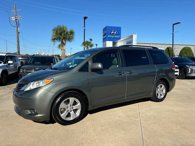 2013 Toyota Sienna LE