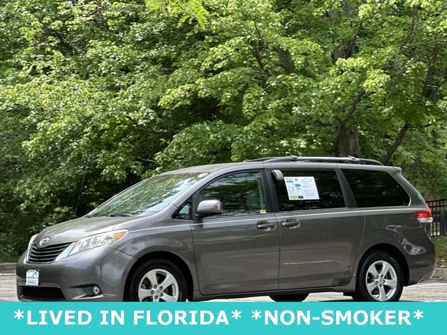 2013 Toyota Sienna LE