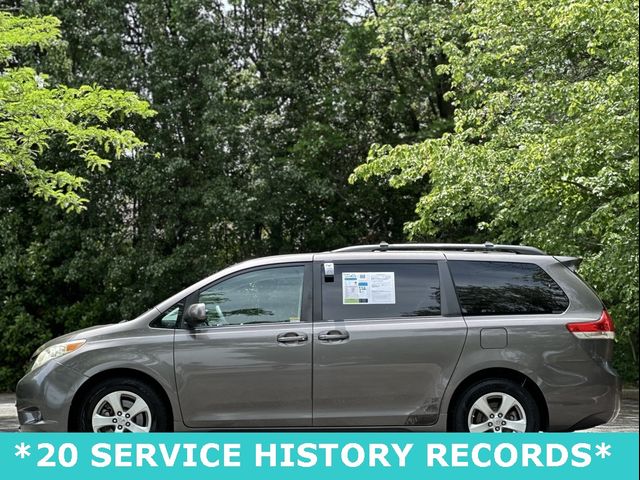 2013 Toyota Sienna LE