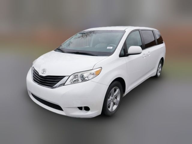 2013 Toyota Sienna LE