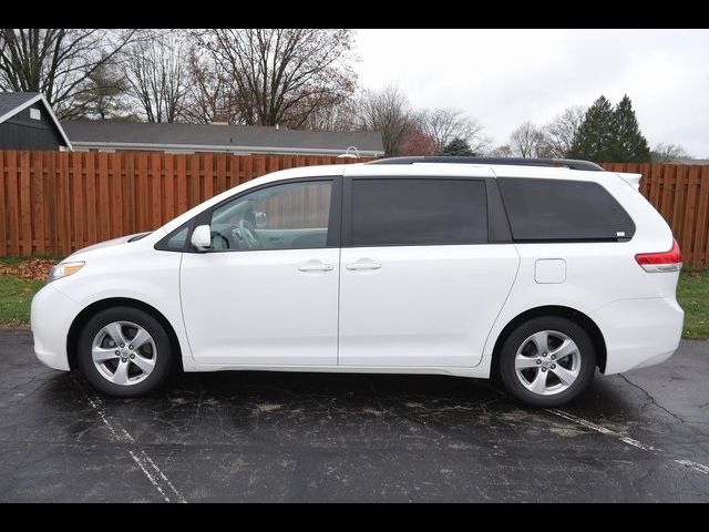 2013 Toyota Sienna LE