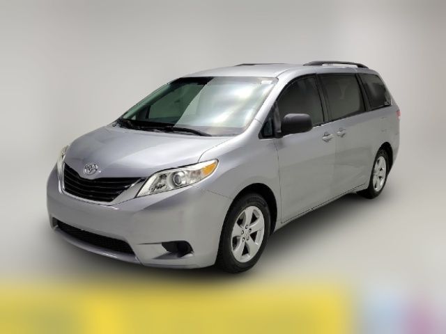 2013 Toyota Sienna LE