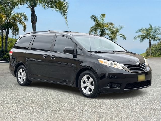2013 Toyota Sienna LE