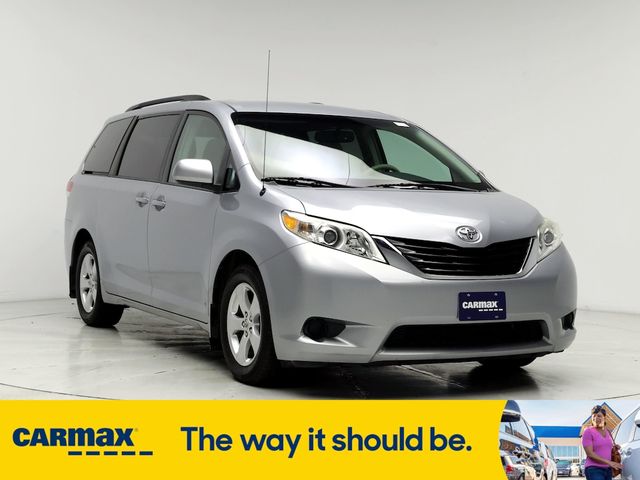 2013 Toyota Sienna LE