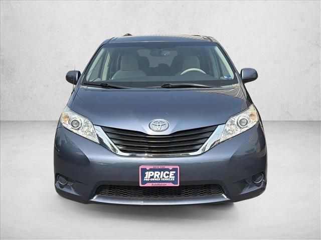 2013 Toyota Sienna LE