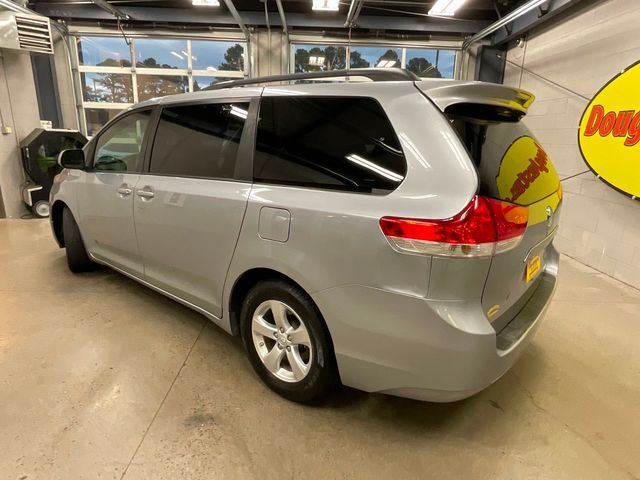 2013 Toyota Sienna 