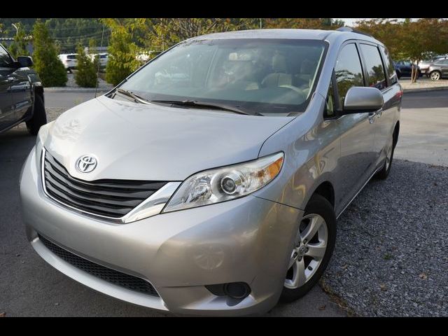 2013 Toyota Sienna LE