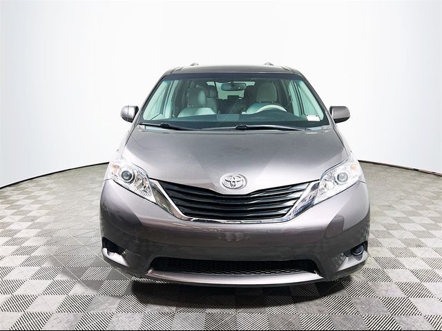 2013 Toyota Sienna LE