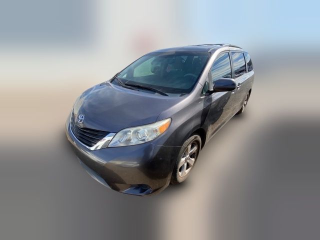 2013 Toyota Sienna LE