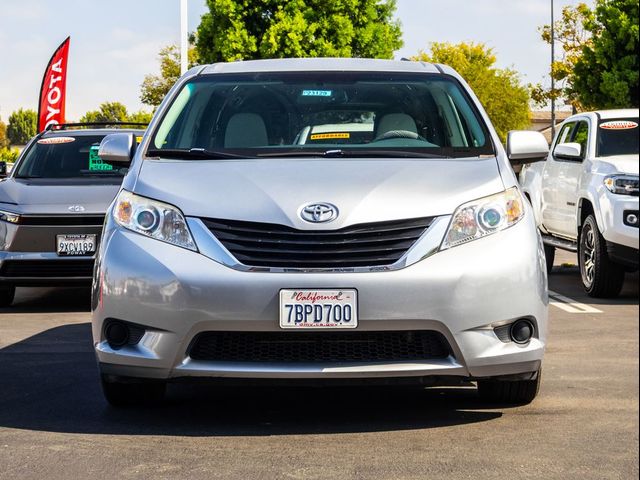 2013 Toyota Sienna LE