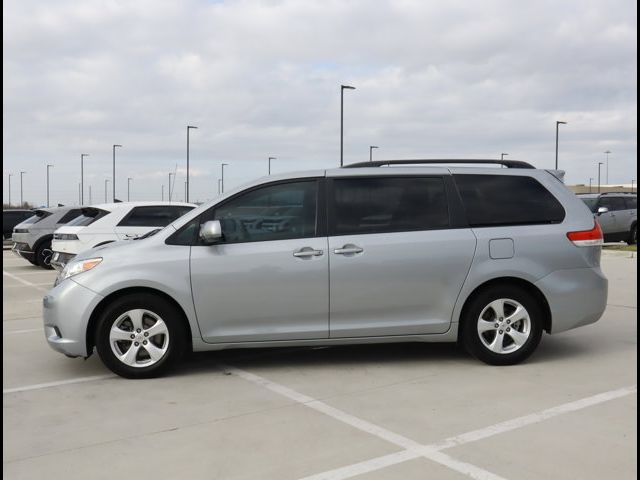 2013 Toyota Sienna LE