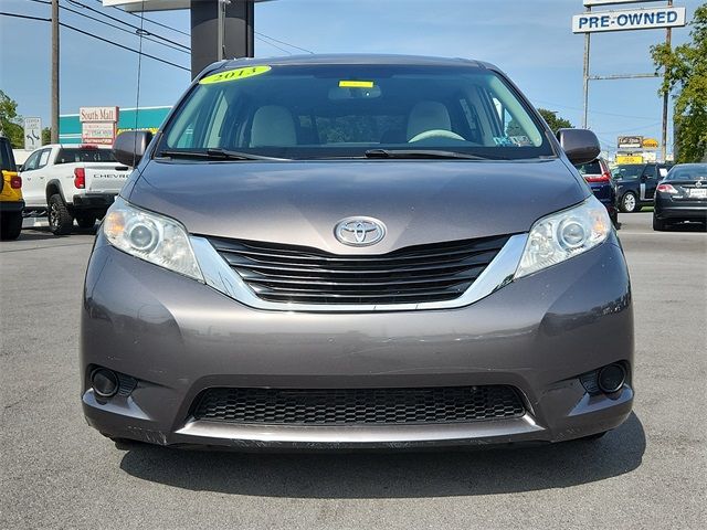 2013 Toyota Sienna LE