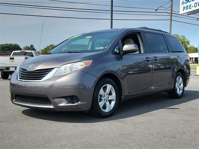 2013 Toyota Sienna LE