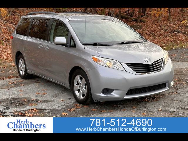 2013 Toyota Sienna LE