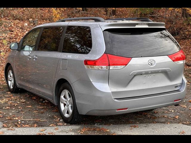 2013 Toyota Sienna LE