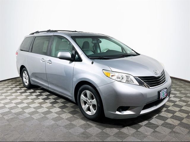 2013 Toyota Sienna LE