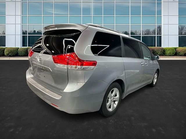 2013 Toyota Sienna LE