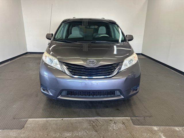 2013 Toyota Sienna LE