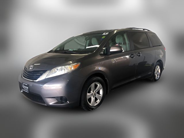 2013 Toyota Sienna 