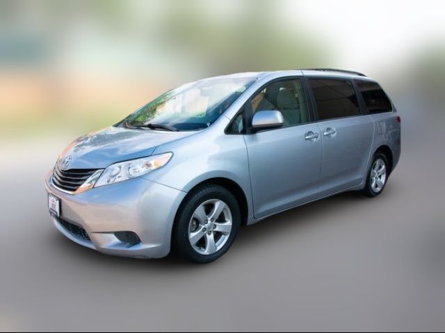 2013 Toyota Sienna 