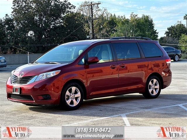 2013 Toyota Sienna 