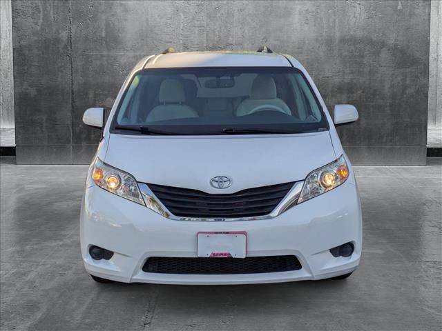 2013 Toyota Sienna LE