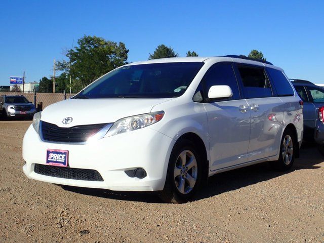 2013 Toyota Sienna LE