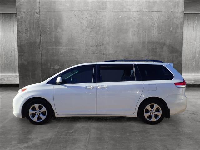 2013 Toyota Sienna LE