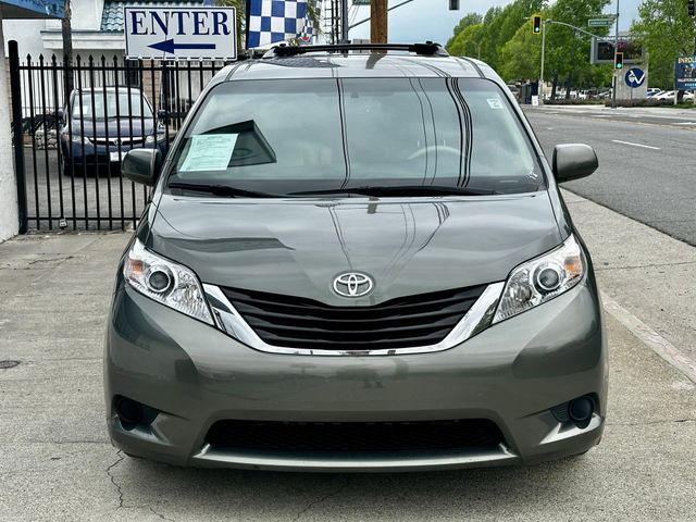 2013 Toyota Sienna 