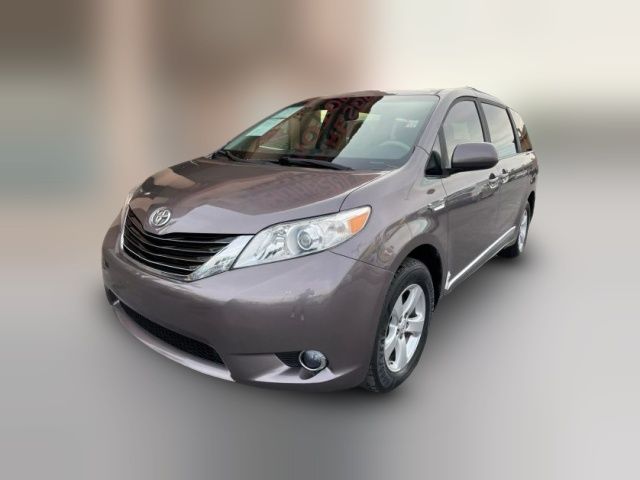 2013 Toyota Sienna LE