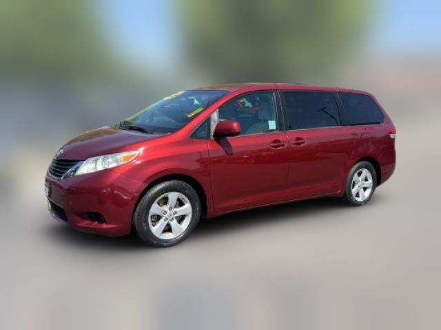 2013 Toyota Sienna LE